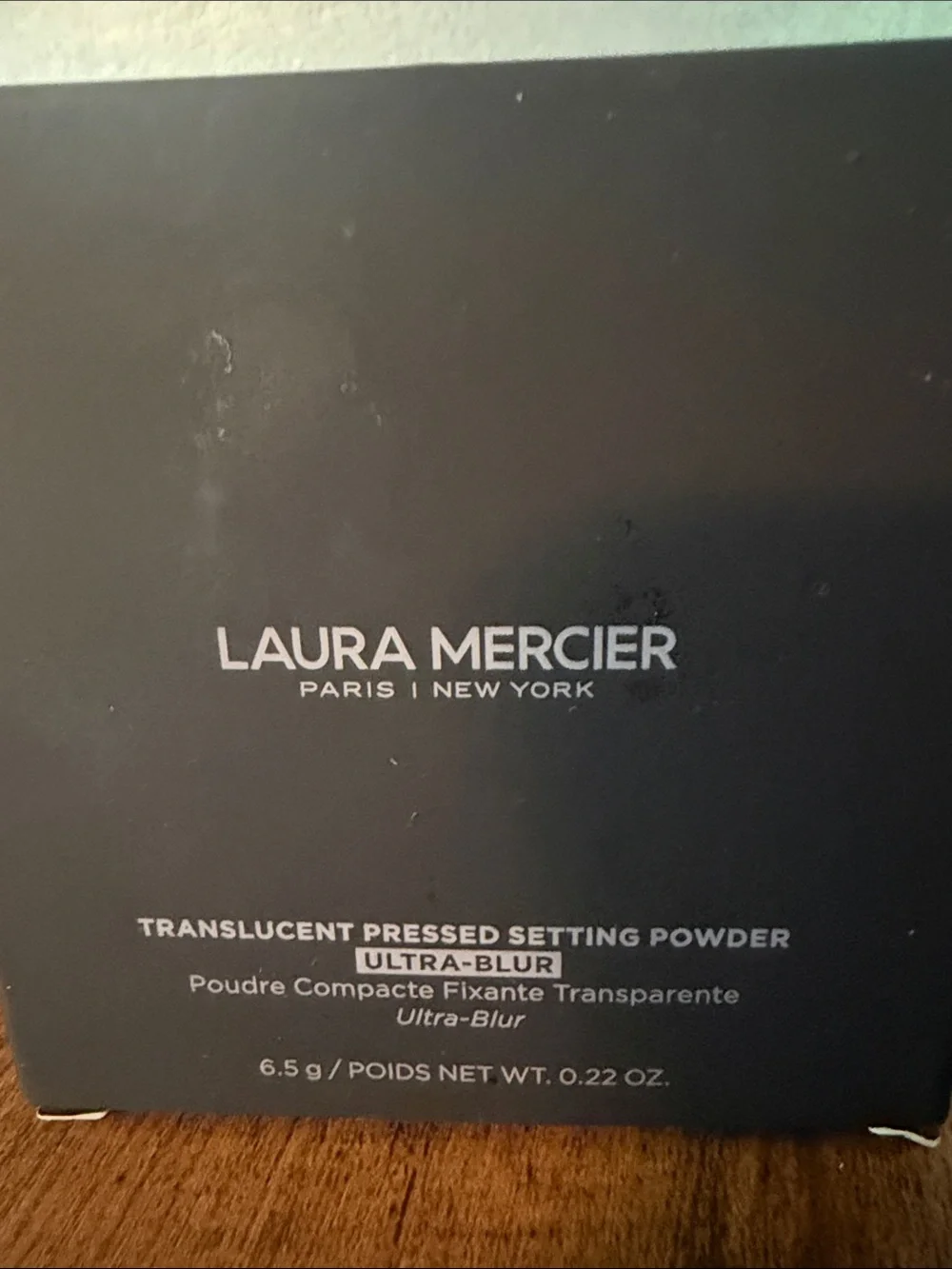 laura mercier Translucent HoneyPressed Setting Powder